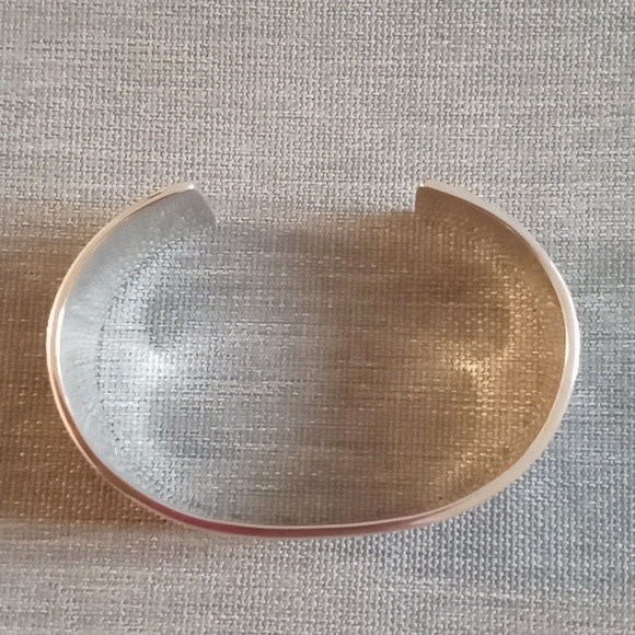 VINTAGE STERLING SILVER RODERICK TENERIO BEAR CUFF - Picture 6 of 9